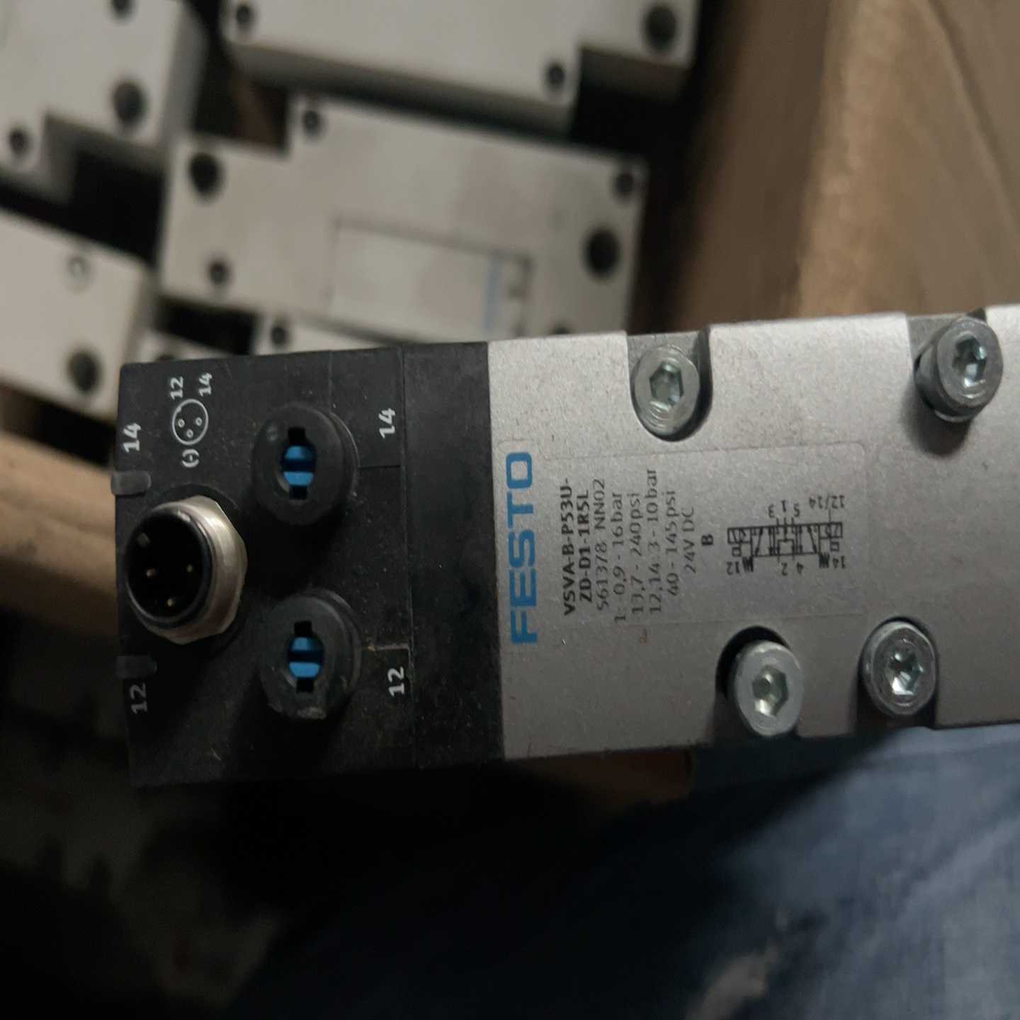 电磁阀VSVA-B-P53U-ZD-D1-1R5L订货号~询价