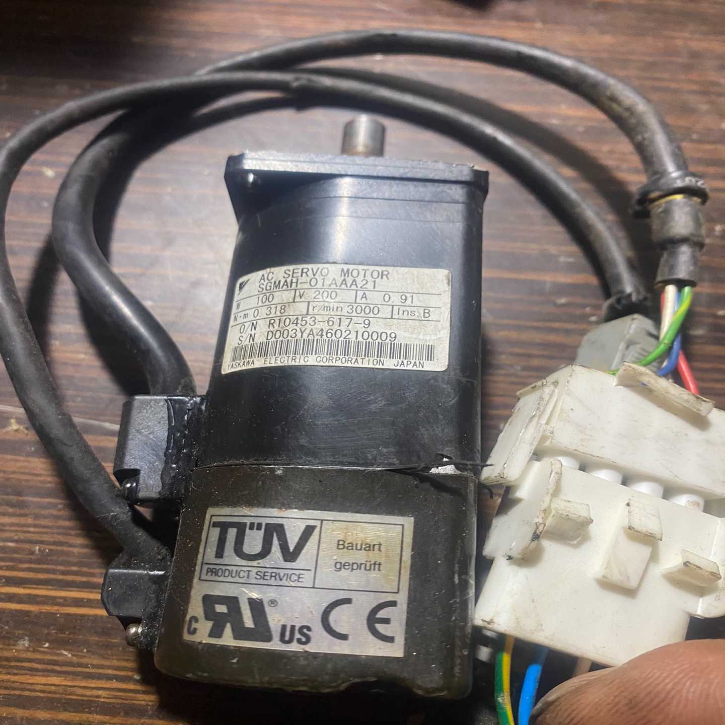 安川伺服电机sgmah-01aaa21，。就一个。议价~询价