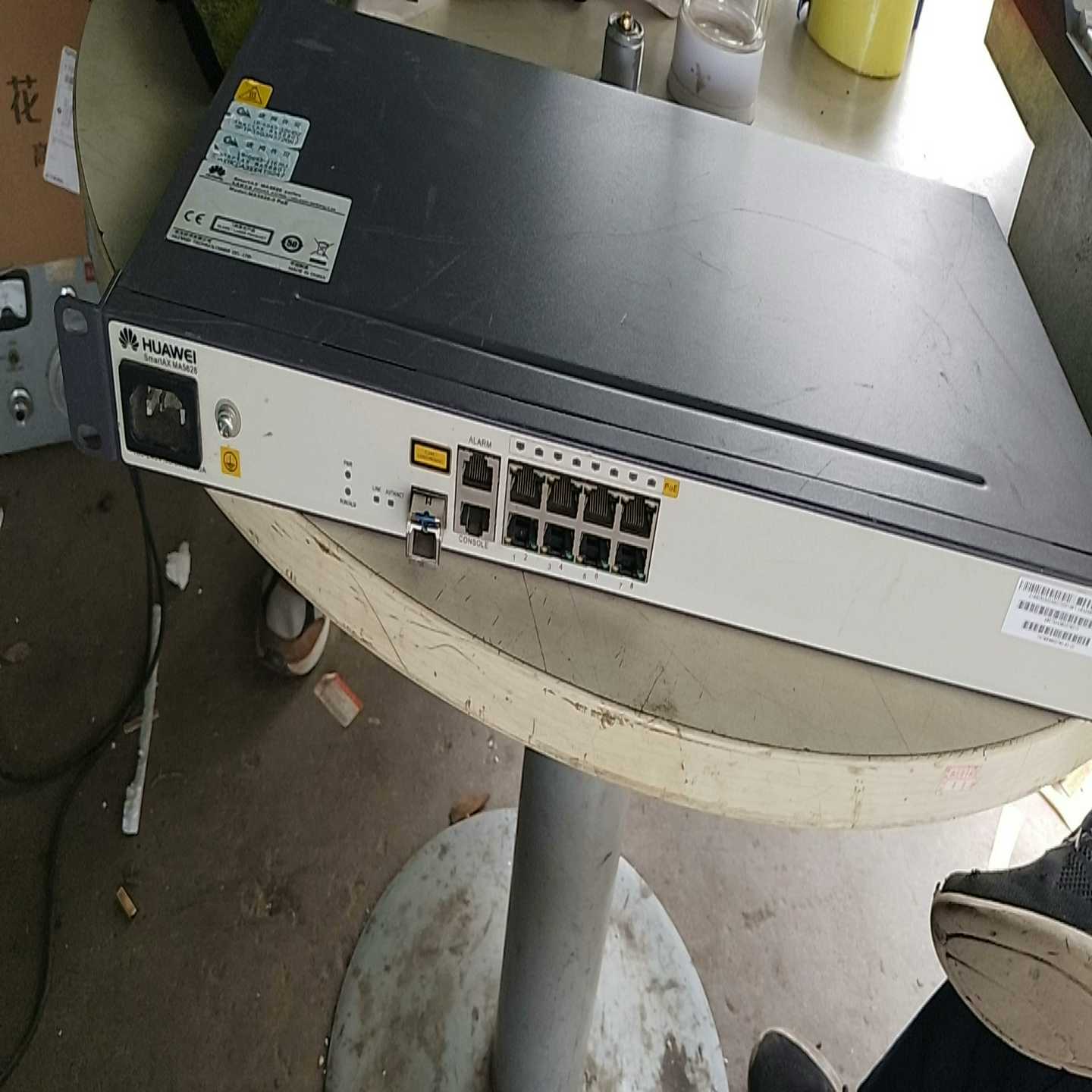 询价~华为8口交换机，MA5626一8poe。功能正常，如图所