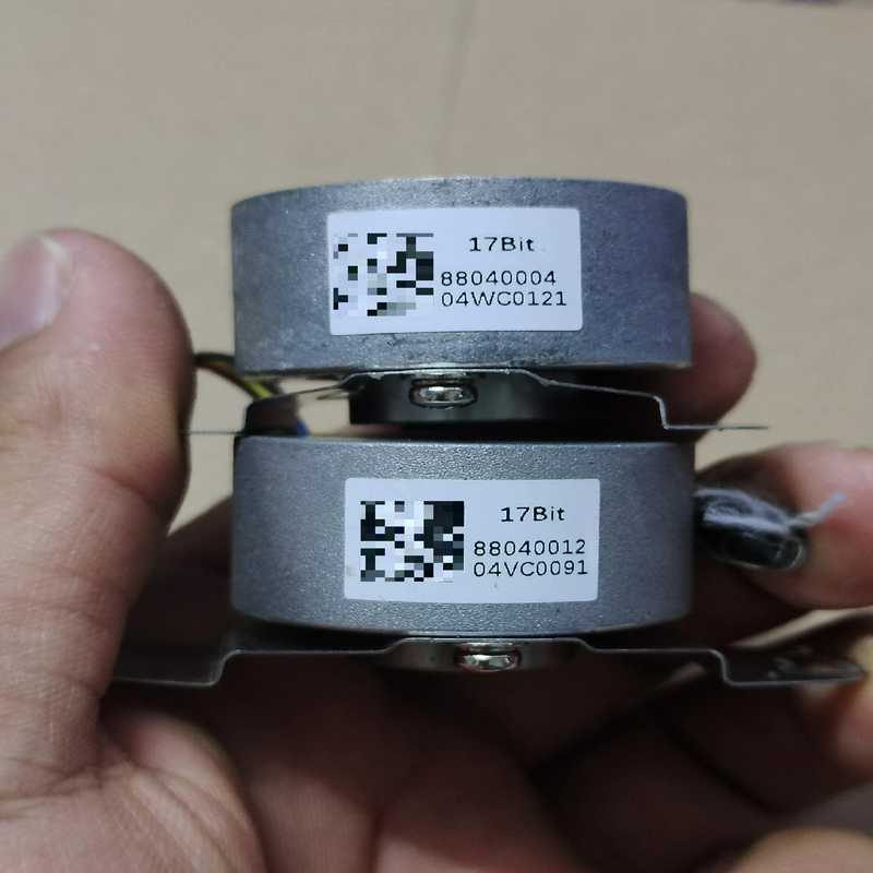 S17Bit编码器，外圆35，内孔8mm，成色可以，功能正常~询价