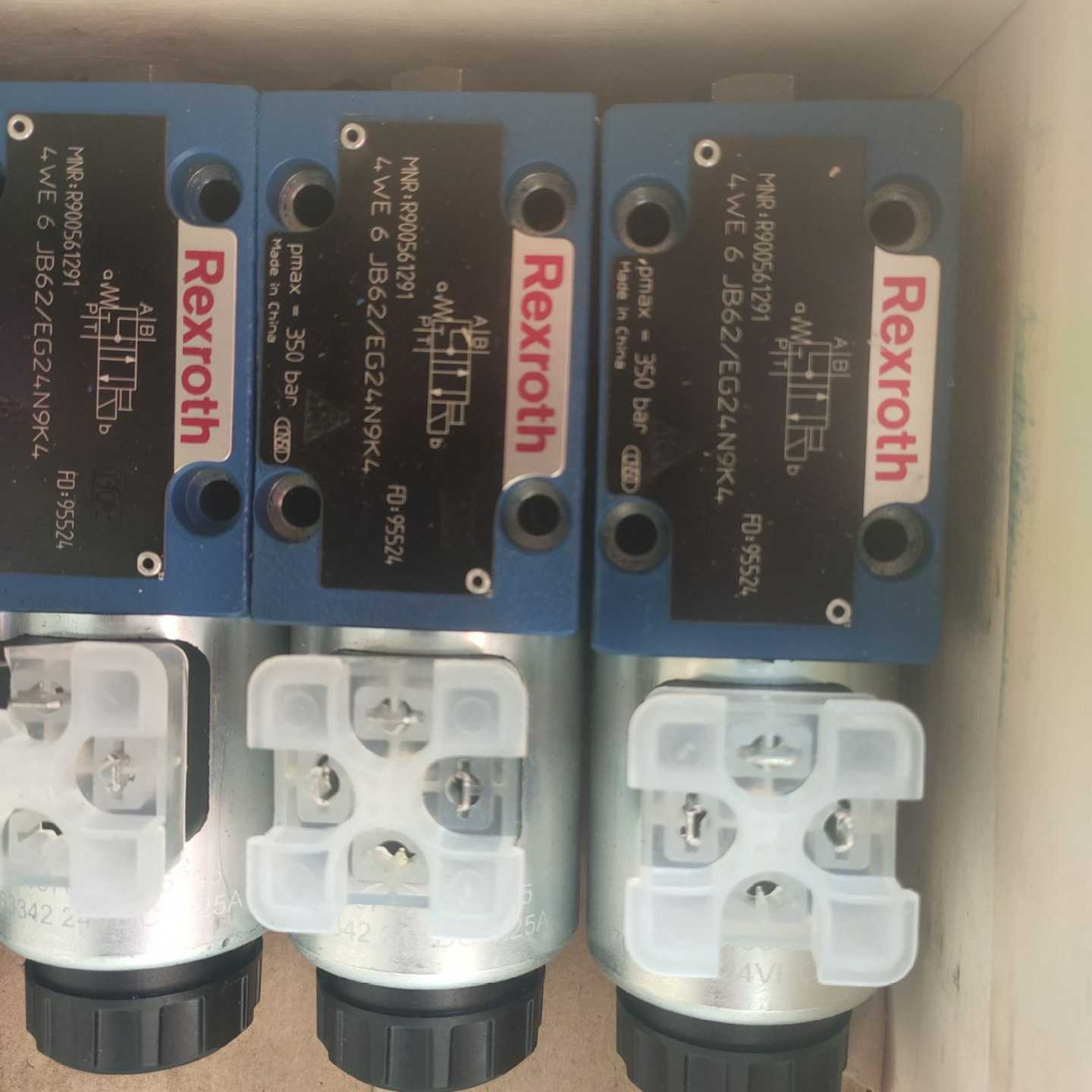 R901119C654H-4WEH25E6X/6HG24N9ETK4/B10D3德国力士乐REXROTH