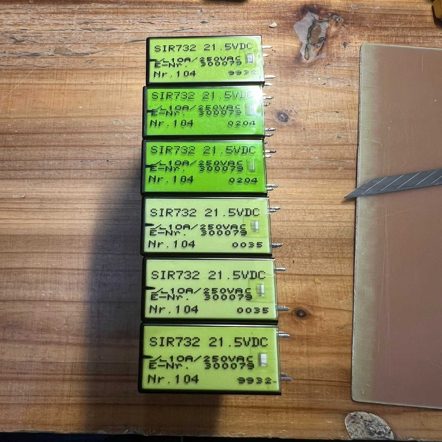 瑞士ELESTA镀金安全继电器 SIR732,21.5VDC~询价