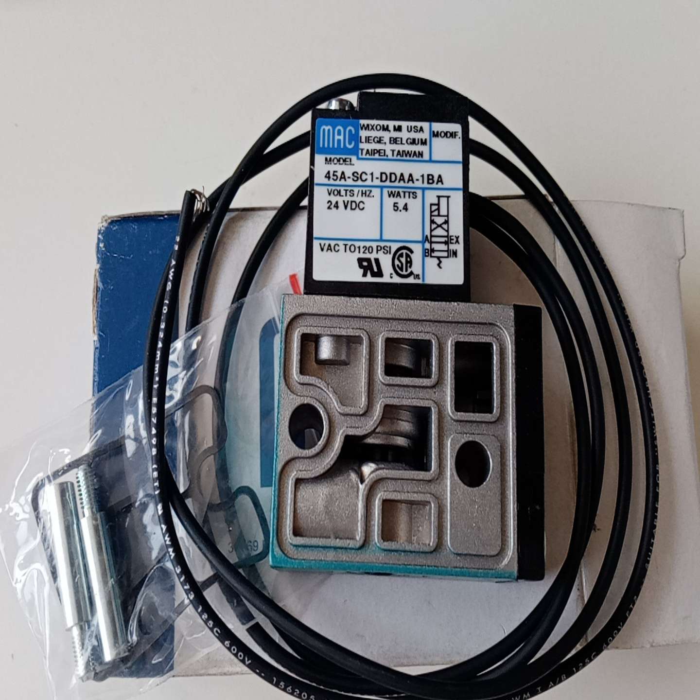 MAC电磁阀45A-SC1-DDAA-1BA，正询价