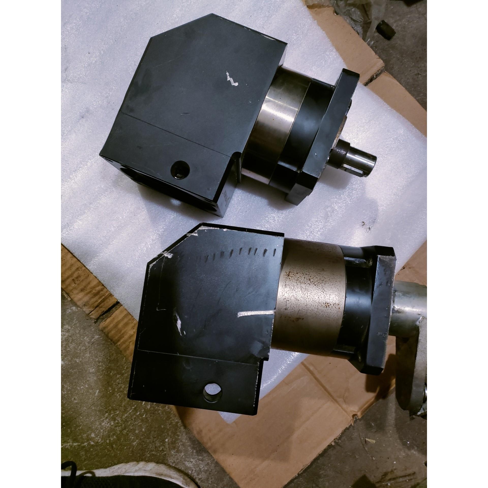 NEWAR纽格尔直角行星减速机PVFN120-L1-5