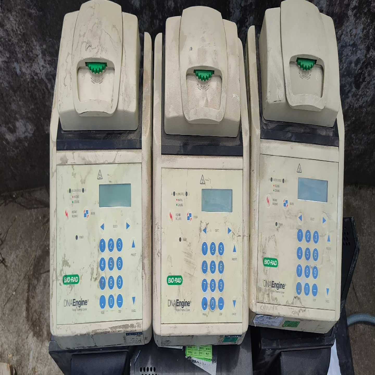 BioRad PTC0200金属浴4台一台没边盖，成色如图（咳咳电子）