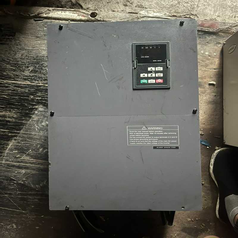 议价众辰变频器，XL800T-55KY-4，二手拆机，功能完好，