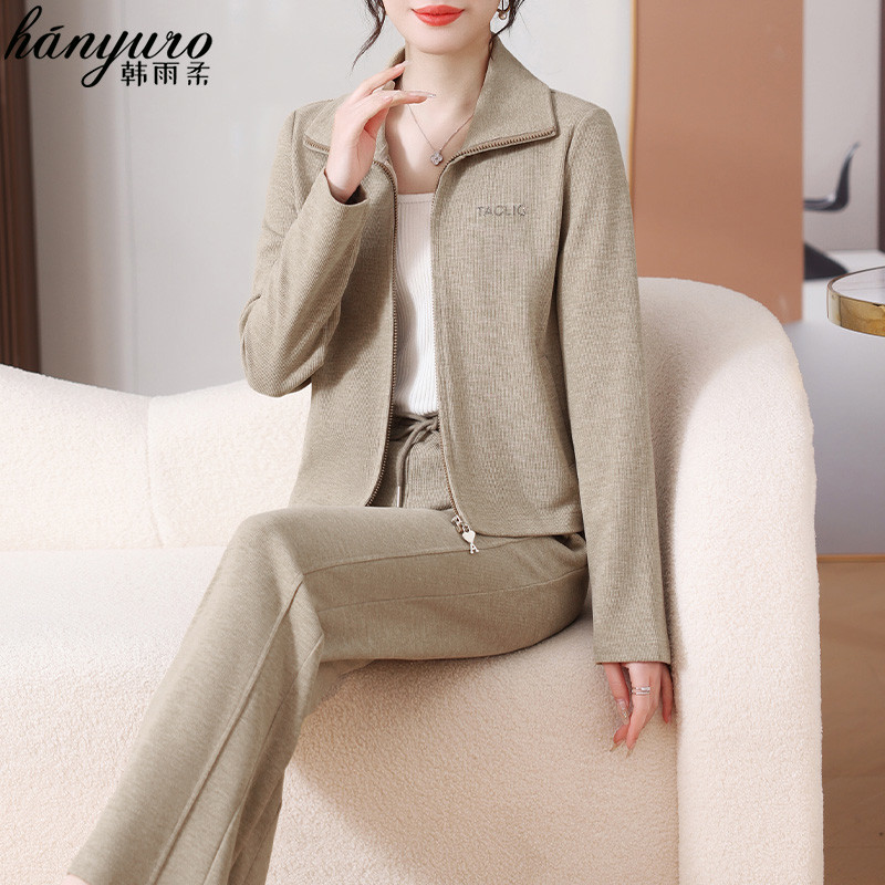 妈妈春装2025新款运动服套装休闲中老年女装春秋外套洋气大码