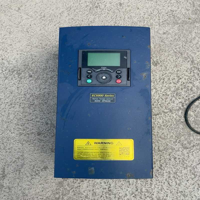 EC510022KW43C易控变频器22KW实图拍摄询价