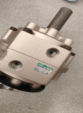 RV3D300-90-45旋转气缸CKD成色新 功能好 如图~询价