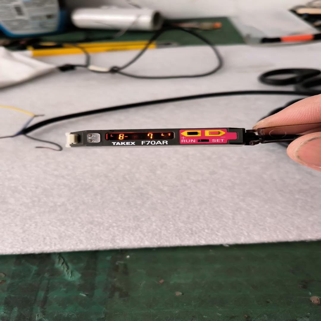 询价~日本TAKEX竹中传感器 F70AR  光纤放大器F70