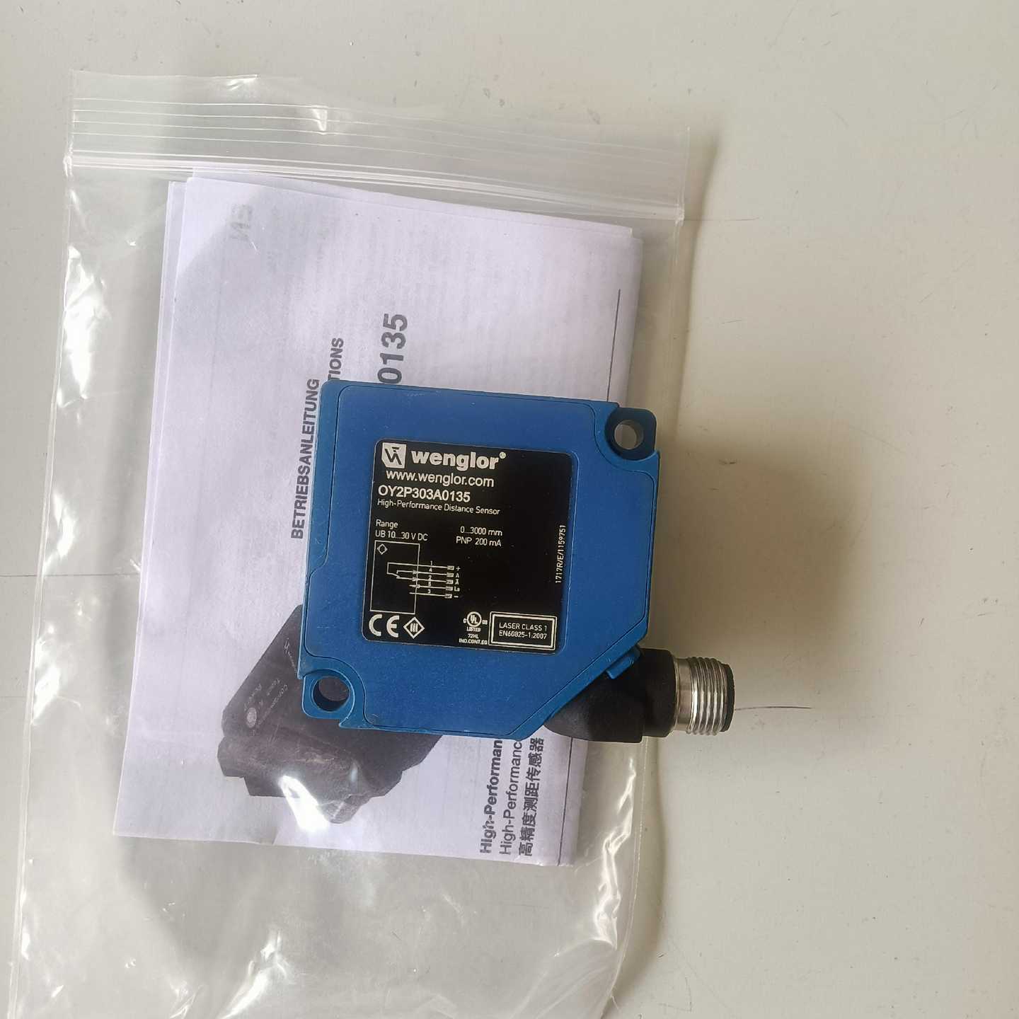 议~OY2P303A0135勒激光位移测距传感器件成色很