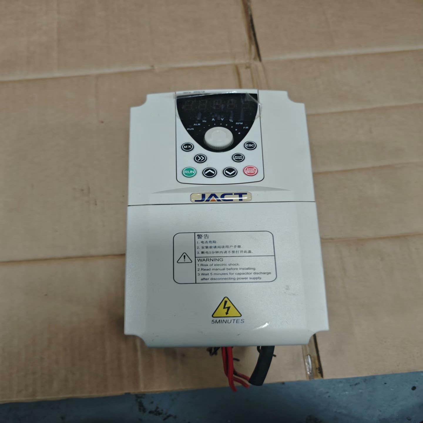 拆机艾克特变频器AT500-T3-4R0G/5R5PB4--议价商品