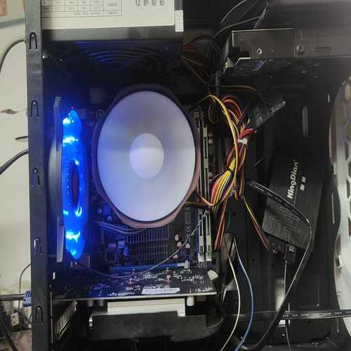 志强X5650 6核12线程 8g内存，120固态+ 500【侨报商行】