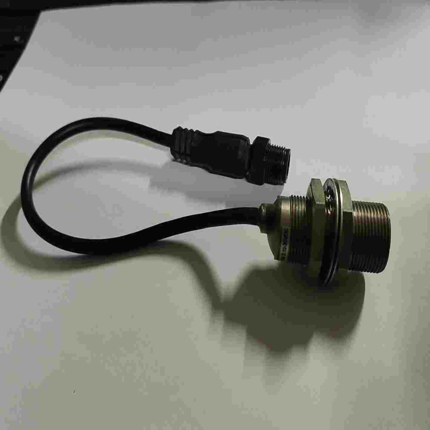 AB，罗克韦尔，接近传感器，872C-MH8NP18-FD0~询价