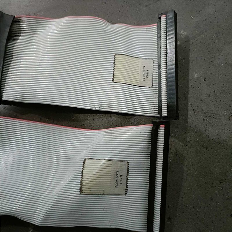 (询价)S02-16975排线，长3米，黑色部分里面环绕铜网屏蔽其他