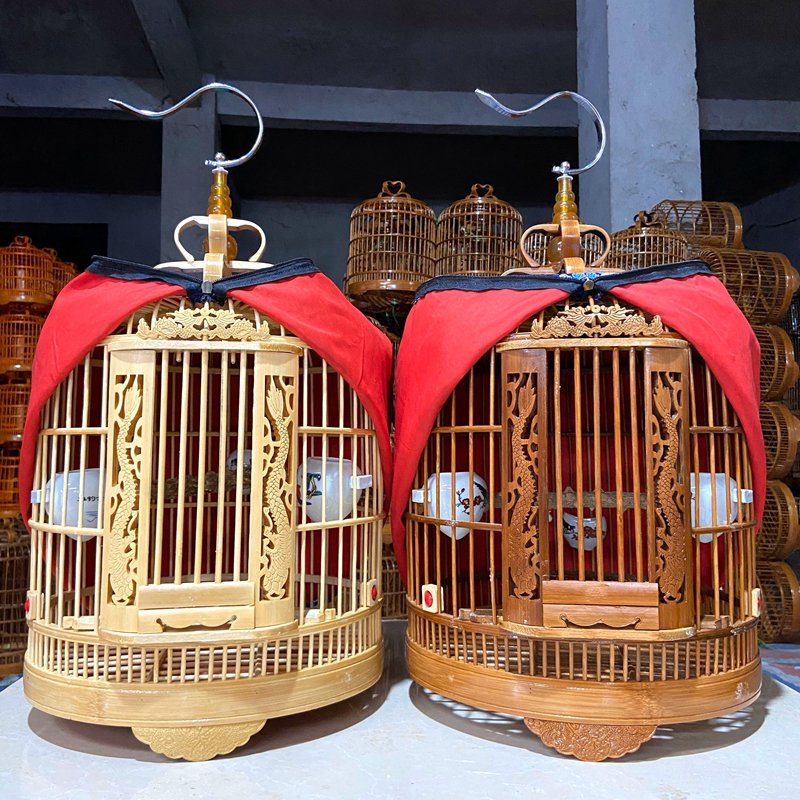 促销价画眉鸟笼竹制八哥鸟笼子雕刻双龙门镂空凯里鸟笼全配件包邮