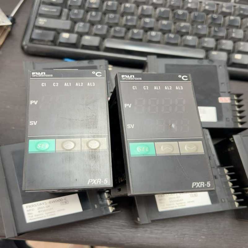富士温控表PXR5TAY1-8W000-CPXR5TCY1【议价】