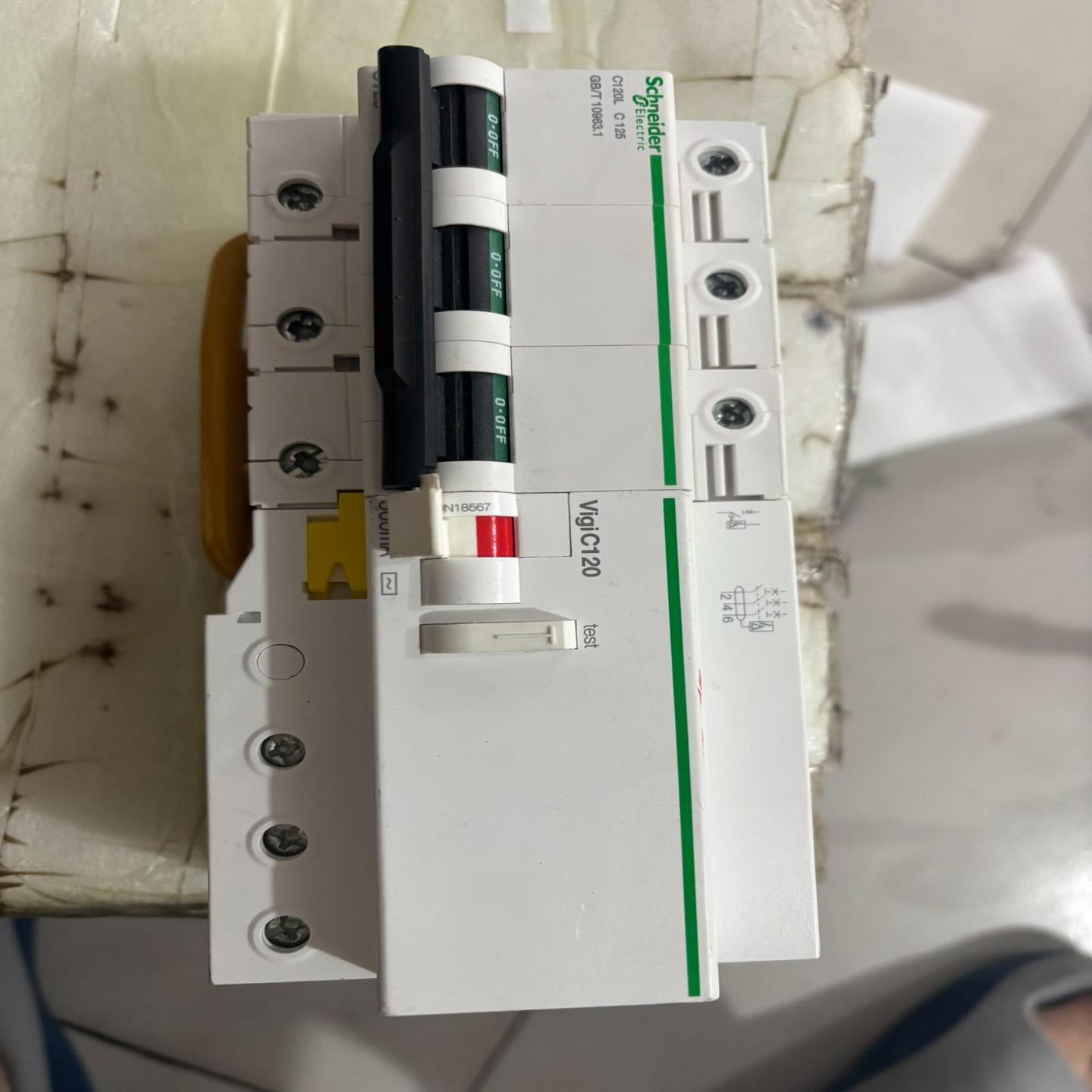 (询价)C120L系列3P125A漏电保护器，导轨式300mA