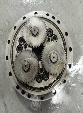 （霸霸电子）3HAC043134-001减速机