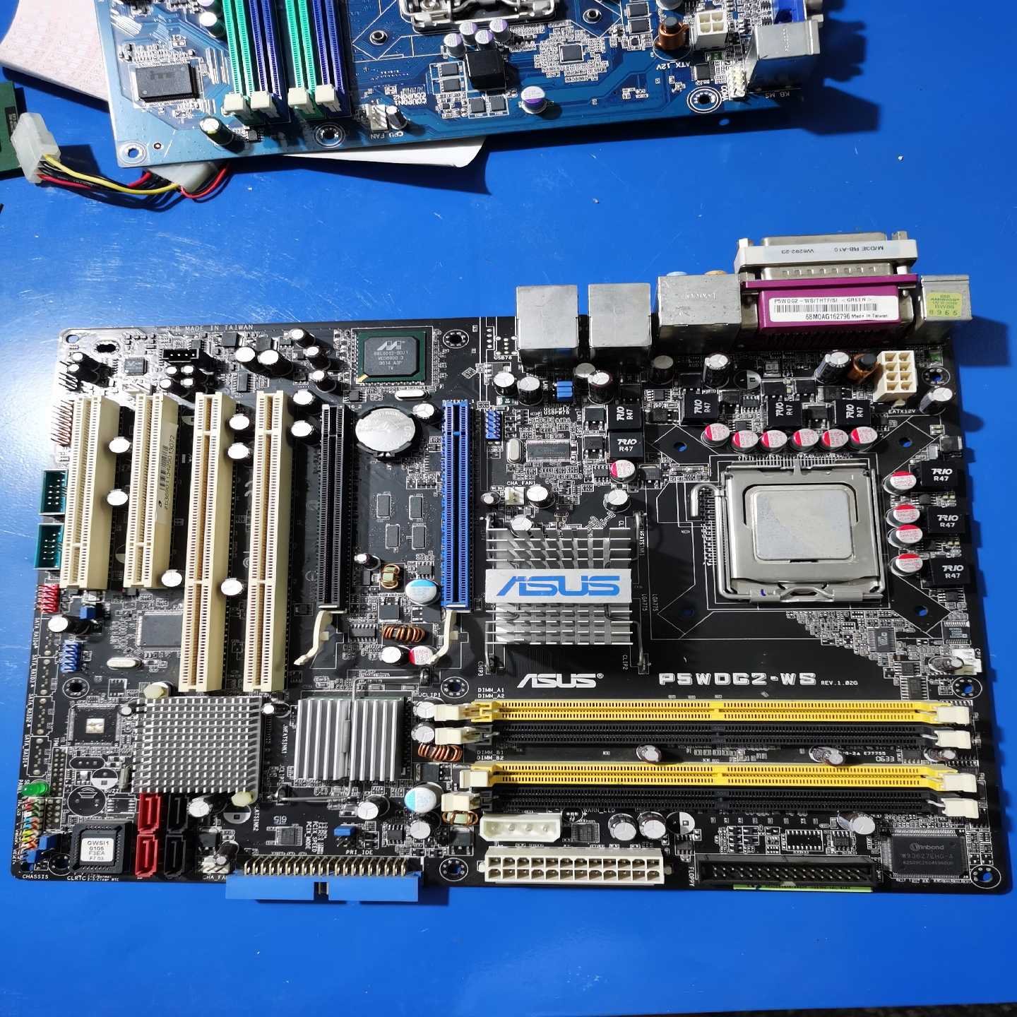 华硕P5WDG2 WS PRO 主板拆机下来 成色新 主板功【鑫鑫商铺】