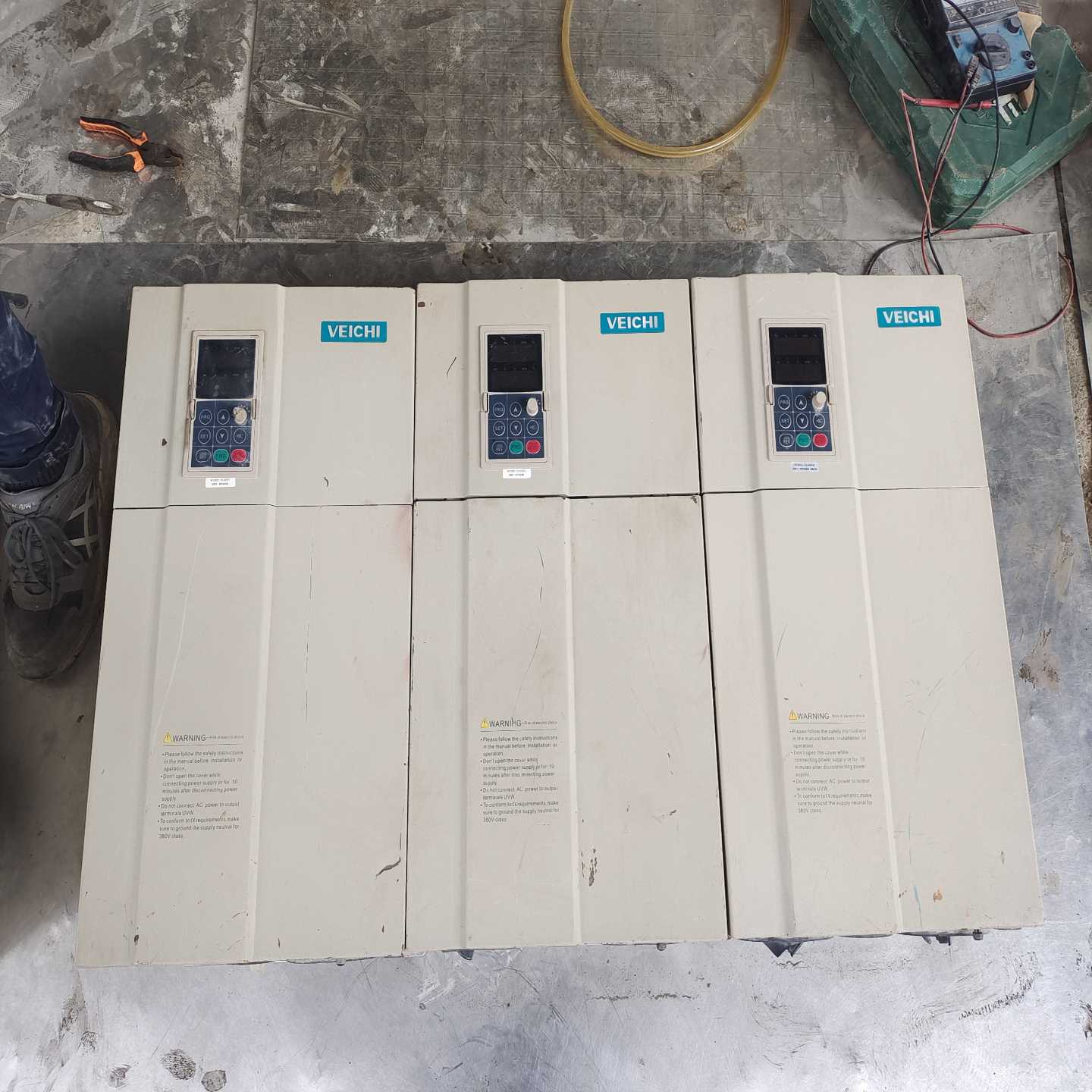 （艺易商行）伟创变频器AC80C-55kw（两台）