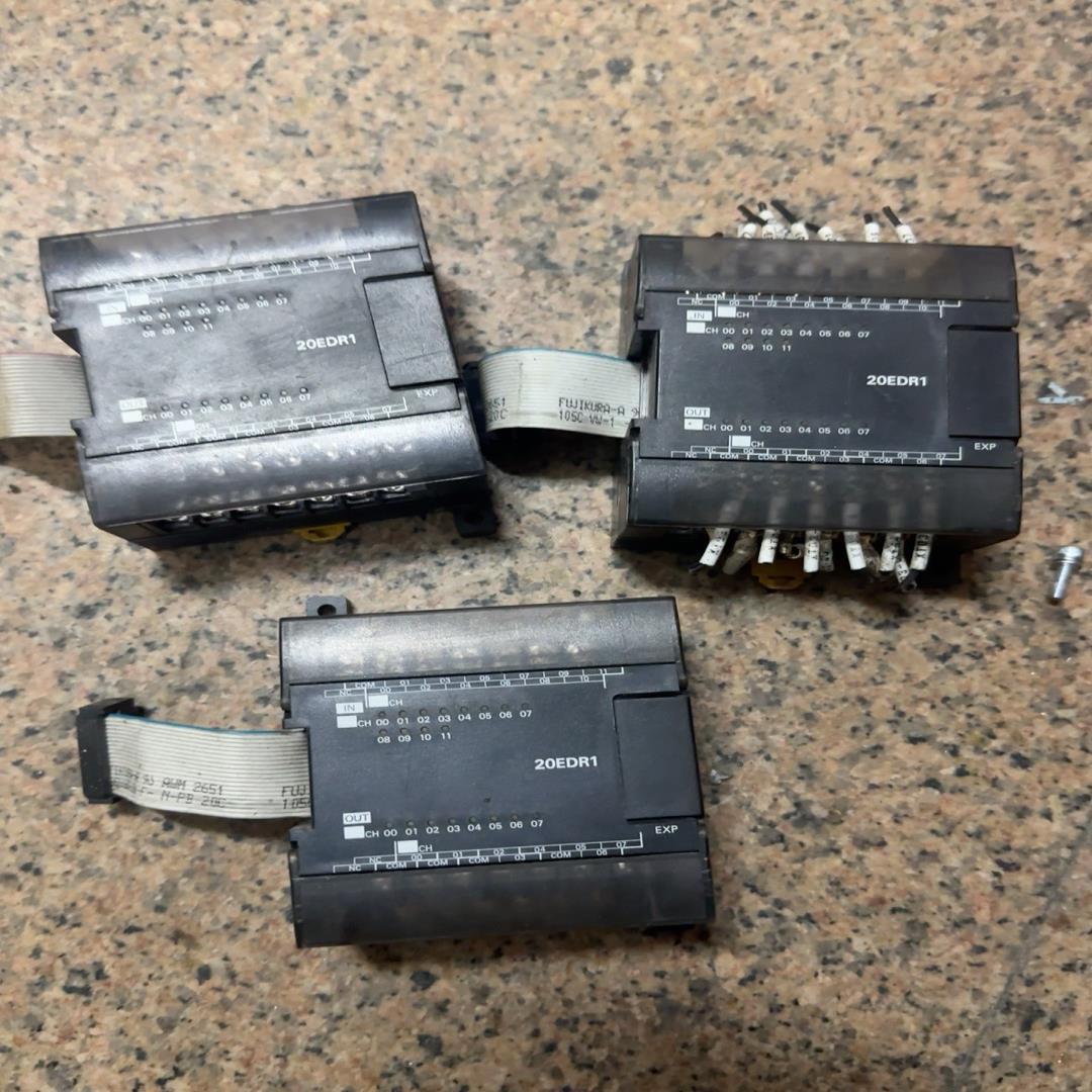 议价欧姆龙CP1W-20EDR1，拆机货，实物照片，成色新，功能