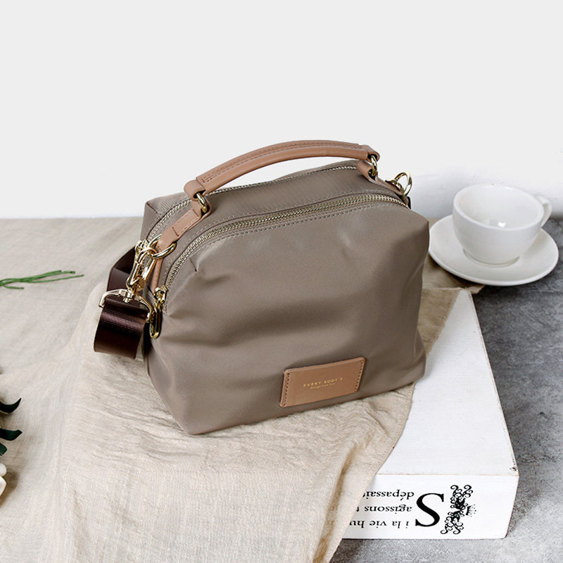 防水牛津布女包韩版百搭单肩斜挎尼龙轻便隔层斜跨小方包2021新款,箱包皮具/热销女包/男包,通用款女包,淘宝优惠券,粉丝福利购,淘宝优惠卷