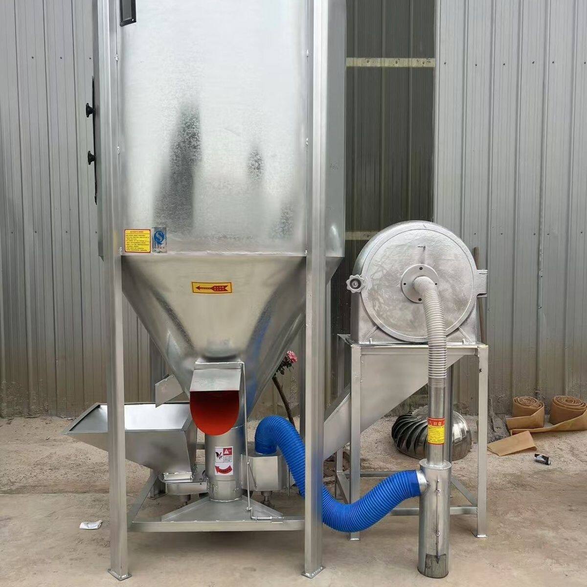 家用立式搅拌机粉碎机无尘自吸一体机玉米粉碎机养殖场打料机两三