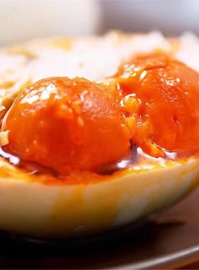 正宗高邮咸鸭蛋流油特产特大号双黄咸鸭蛋60-80克古法红泥腌制