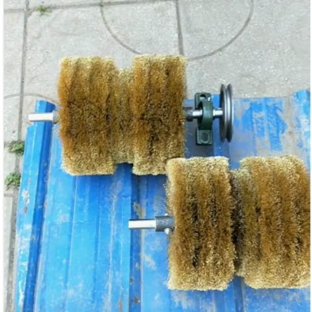 钢丝轮打磨机新款镀铜除锈轮电动抛光除锈彩钢瓦除锈辊除锈打磨机