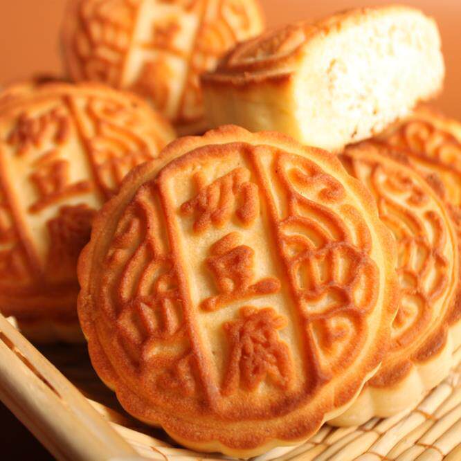 奶皮子月饼蒙古奶酪月饼酸奶芝士拉丝月饼奶酪奶豆腐馅月饼