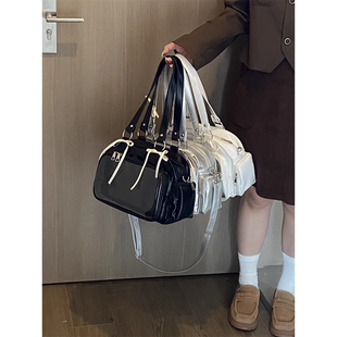 钱一波痛包二次元日系制服包JK手提单肩包大容量斜挎中食量百搭吧