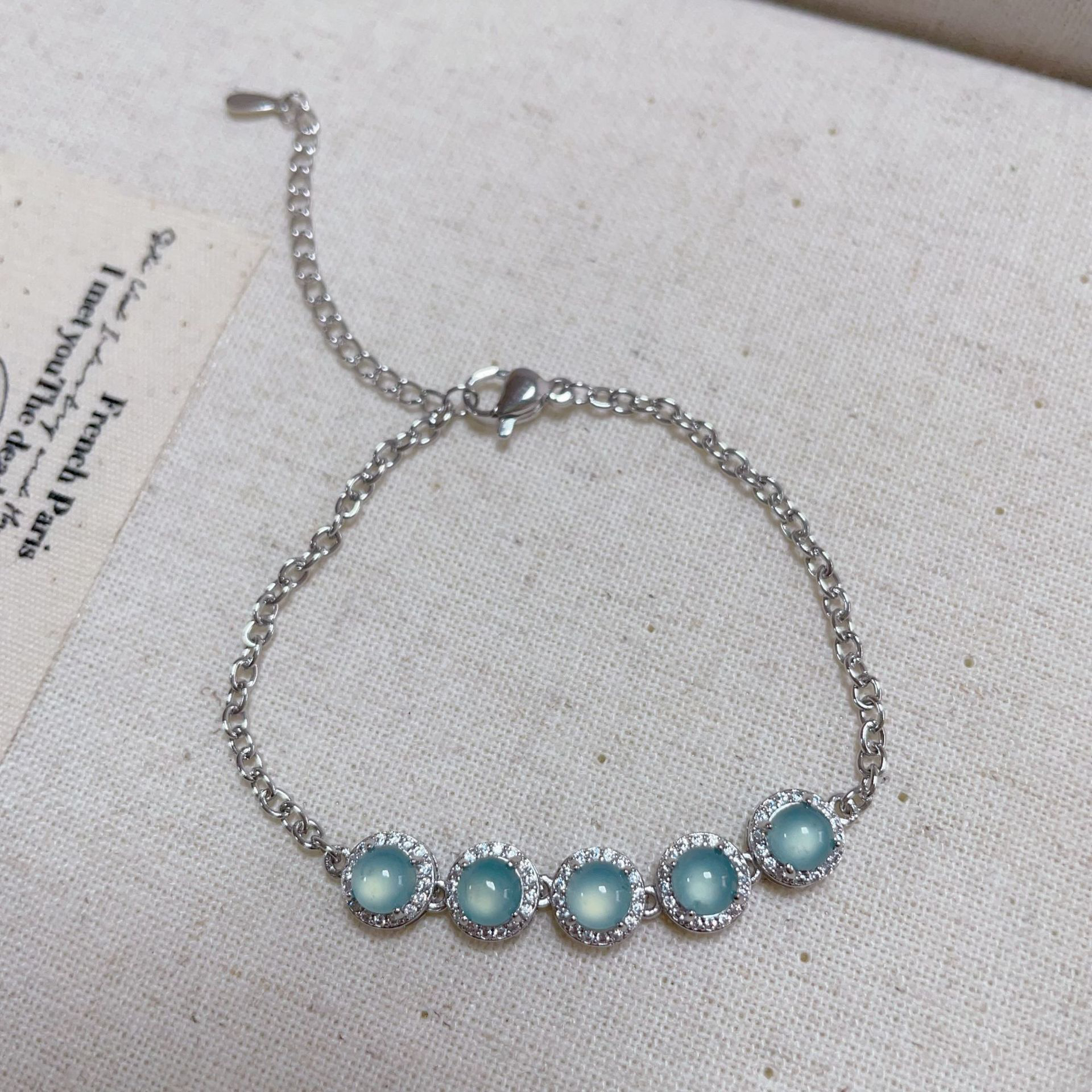 新潮流天然翡翠危料蓝水高冰蓝晴精美手链镶嵌晴蓝蛋面手链送礼