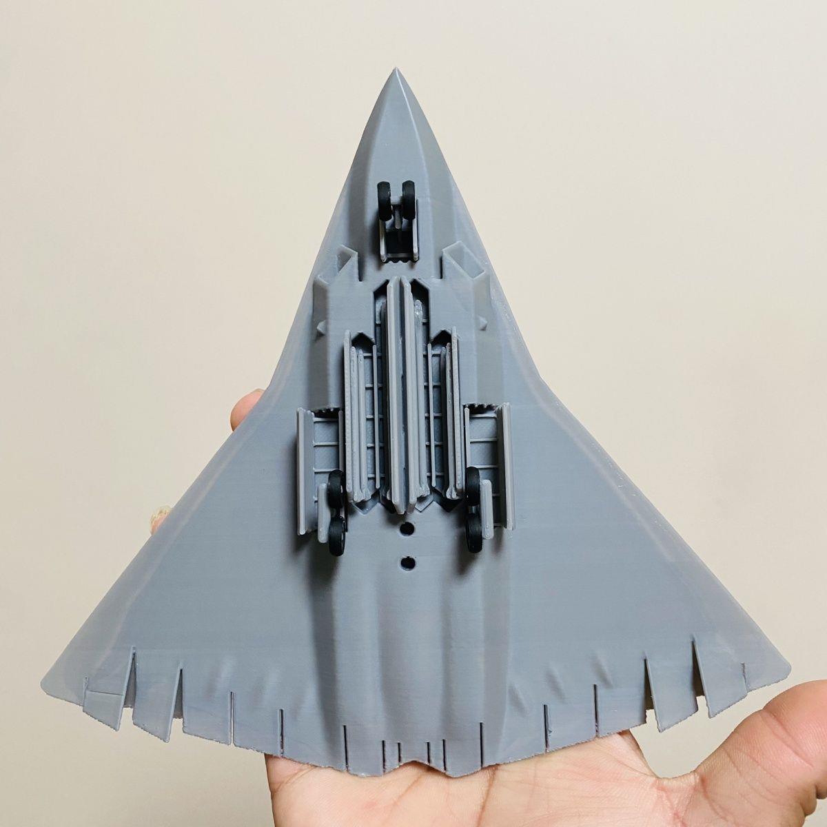 六代机模型新款中国飞机模型3.0版轮子可动大型导弹仓加大底部喷