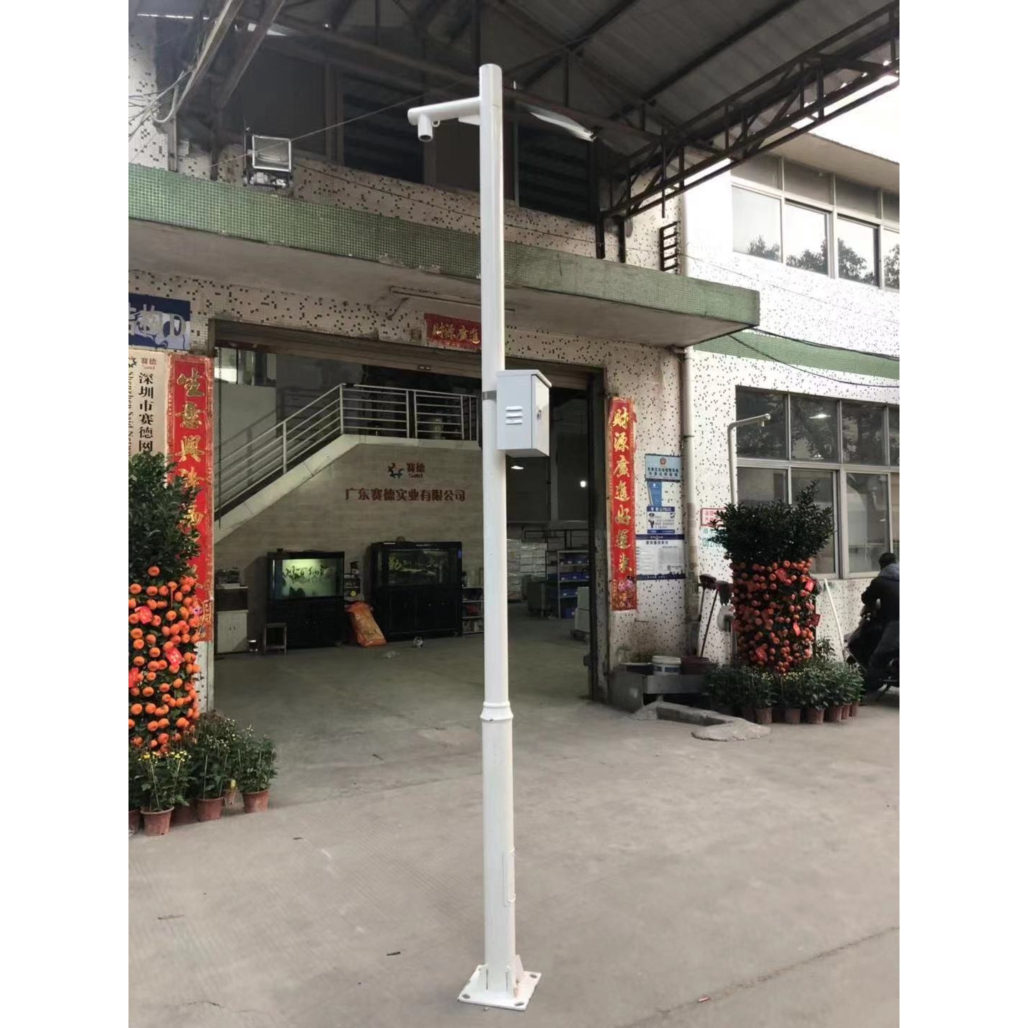 枪机球机立柱摄像机立杆音柱立杆扬尘监测立杆太阳能灯杆信号杆