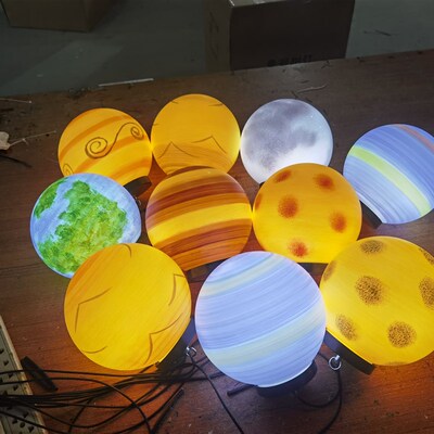 定制流浪星球灯吊灯星空装饰灯户外防水发光圆球地球灯行星月球灯
