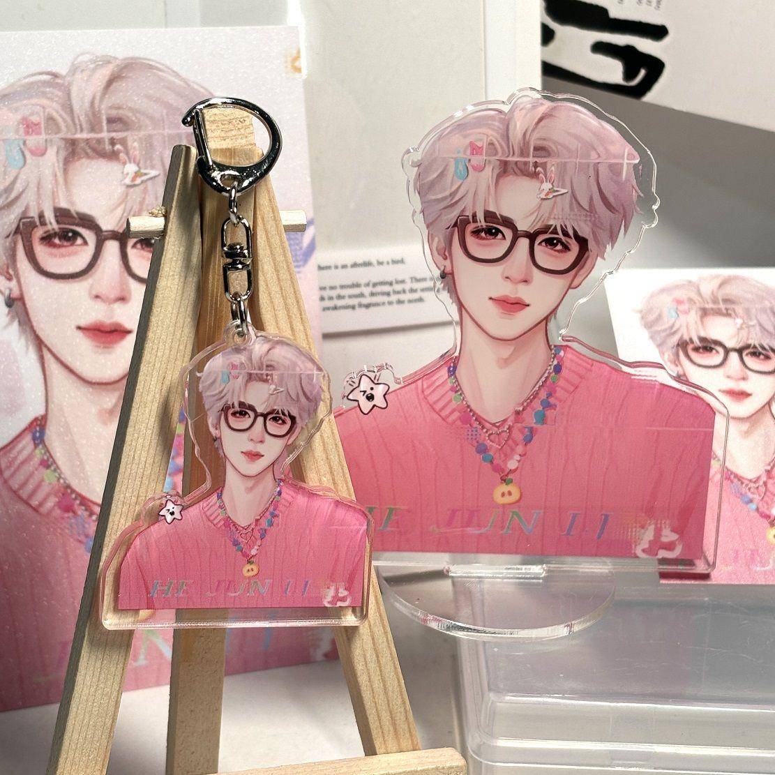 新款新款时代少年团欧皇降霖周边TNT霖贺峻霖同款摆件明星立牌钥