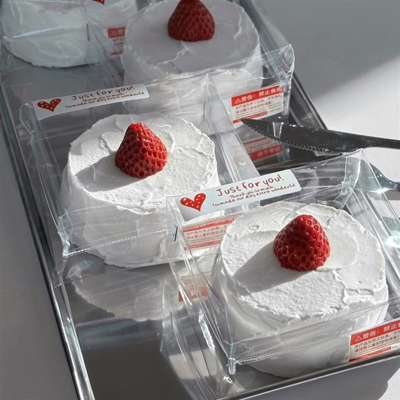 网红爆款高颜值草莓蛋糕纯手工食品级硅胶捏捏乐解压玩具儿童无毒