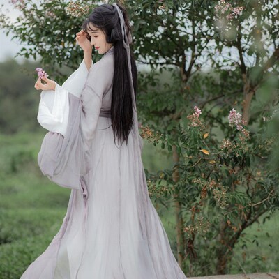 暮云烟 华姿仪赏2022年春秋新品拖尾直裾三色可选 大袖衫 摄影
