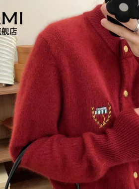 AMI2025新年款红色圆领羊毛开衫女宽松短款刺绣羊绒针织毛衣外套