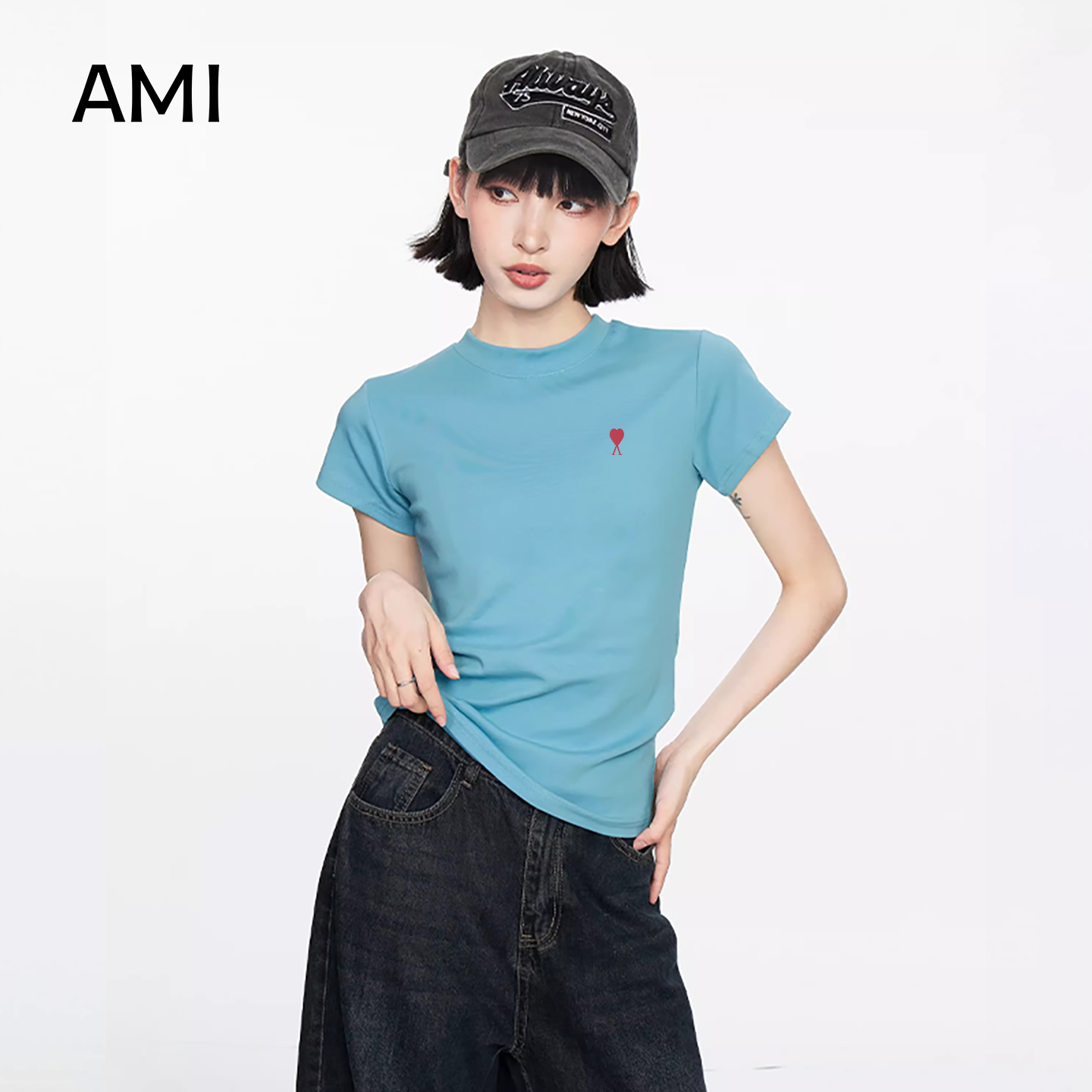 AMI蓝色圆领正肩短袖t恤女夏季短款修身棉显瘦2025年纯色飞袖上衣