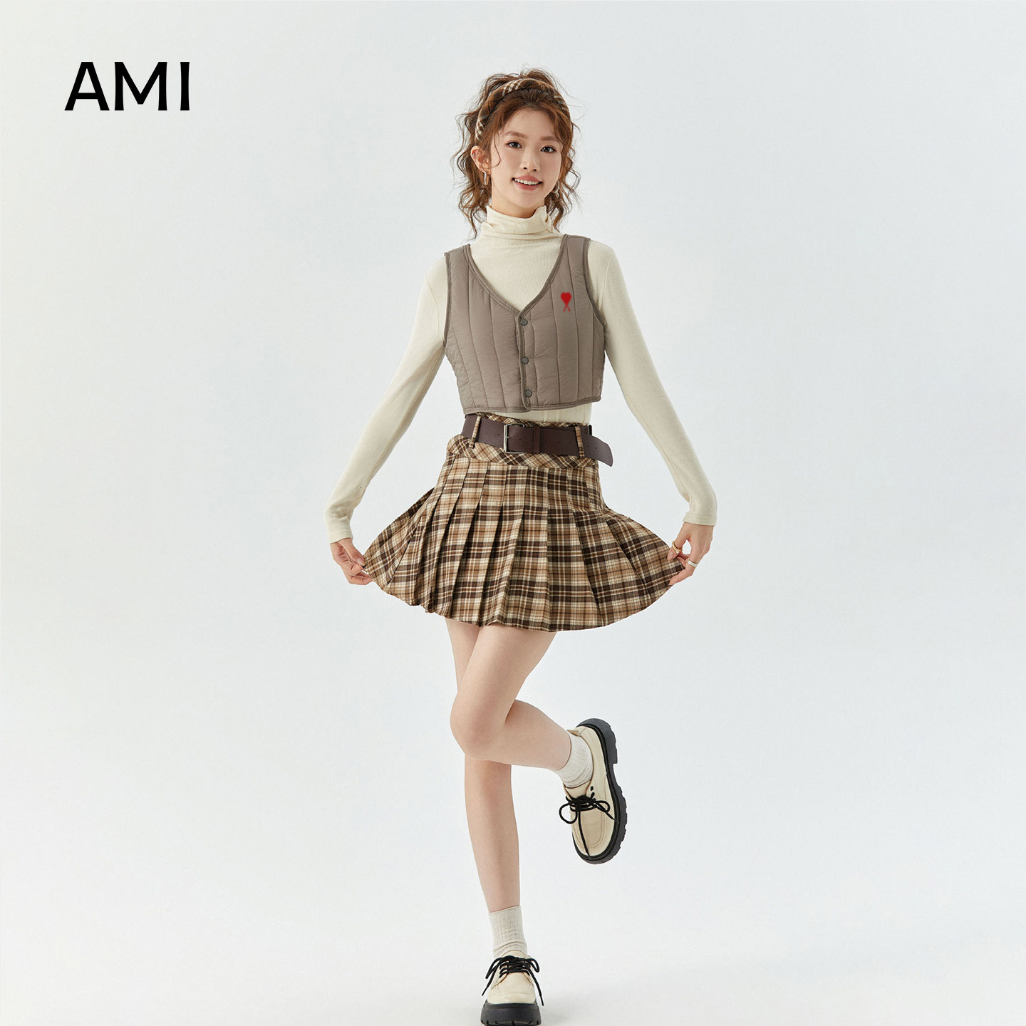 AMI官方美式2026秋春新款女士棉马甲背心夹棉正品保暖修身显瘦短