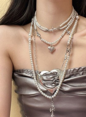 暗黑风多层叠戴珍珠项链女长款毛衣链辣妹高级感爱心十字架锁骨链