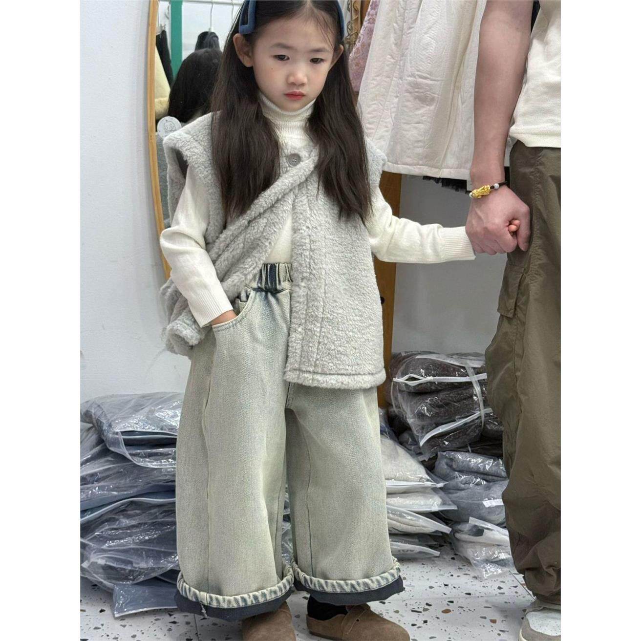 女童加绒裤子2026新款洋气秋冬款儿童韩版森系牛仔裤宝宝加厚长裤