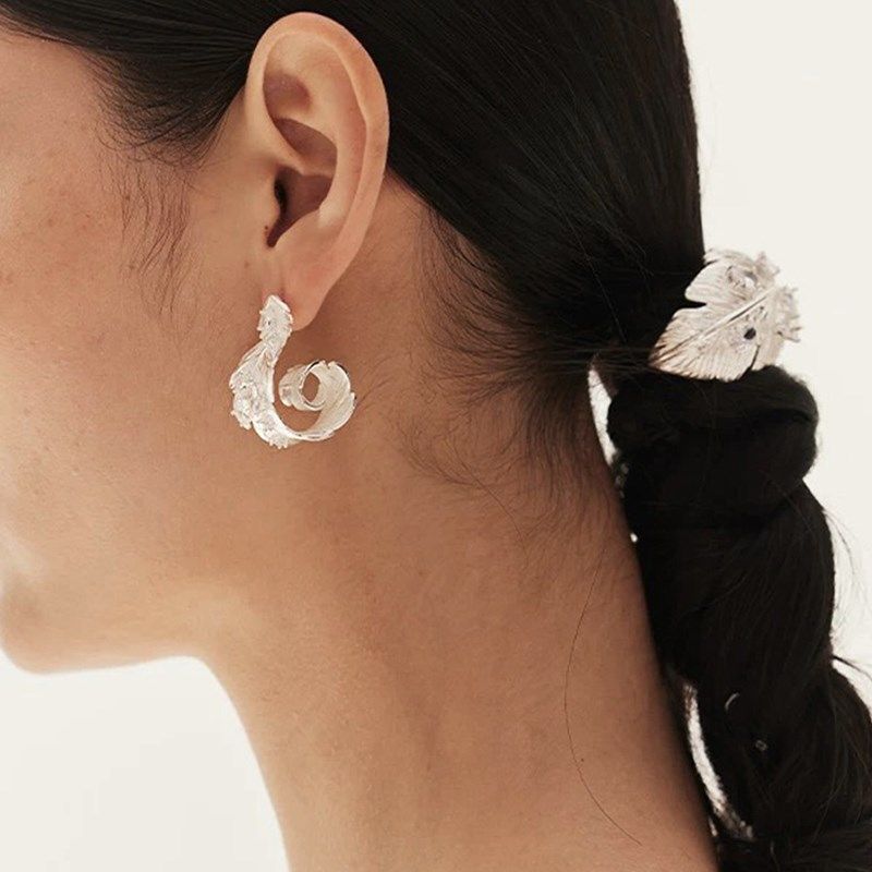 雕塑感 艺术设计 卷曲立体羽毛树叶片镶钻镀银色小众个性耳饰耳环,饰品/流行首饰/时尚饰品新,耳环,淘宝优惠券,粉丝福利购,淘宝优惠卷