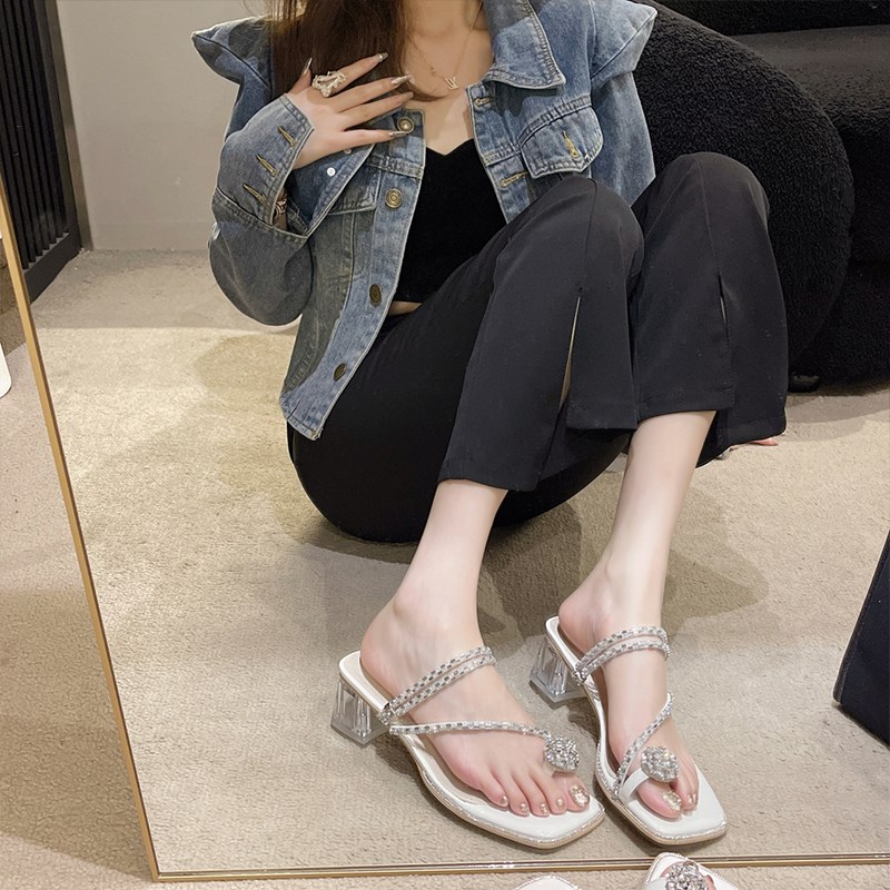 法式透明粗跟拖鞋女外穿2024夏季新款高跟水钻凉拖鞋夹趾两穿凉鞋