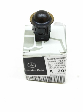 适配奔驰汽车W204W212W207W218光线传感器C200C260 C63阳光感应器