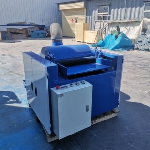 厂家销售玩具填充料开松机 公仔娃娃充棉机 破旧衣服粉碎机