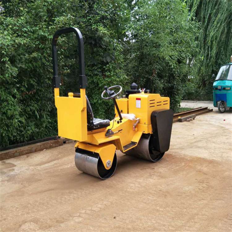 5吨SDBM5000型工程施工座驾式双钢轮小型压路机