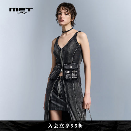 MET initaly暗黑风做旧牛仔吊带连衣裙女拉链口袋设计修身小众